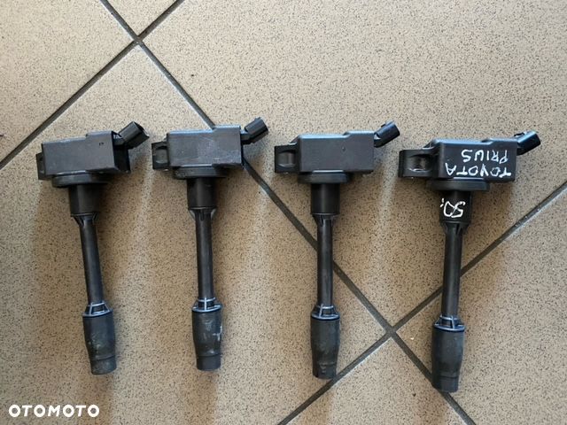 PRIUS IV CEWKA CEWKI 90919-02272 - 1