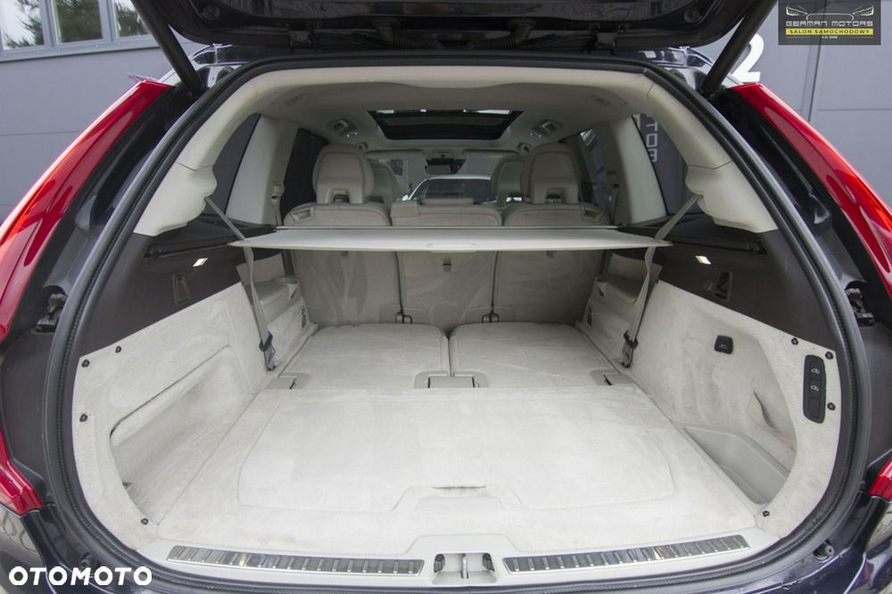 Volvo XC 90 D5 SCR AWD Inscription 7os - 35