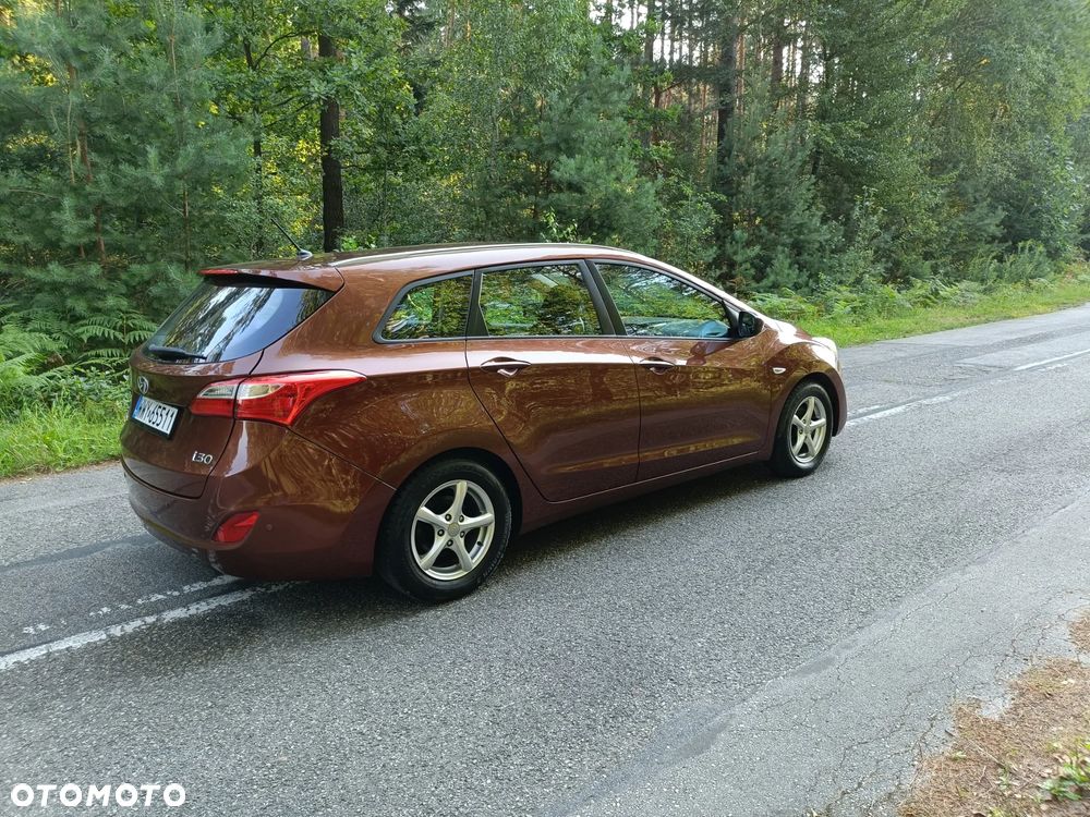 Hyundai i30 1.6 Comfort - 33