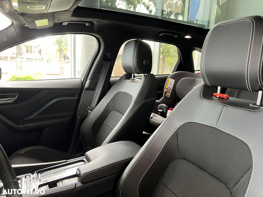 Jaguar F-Pace - 10