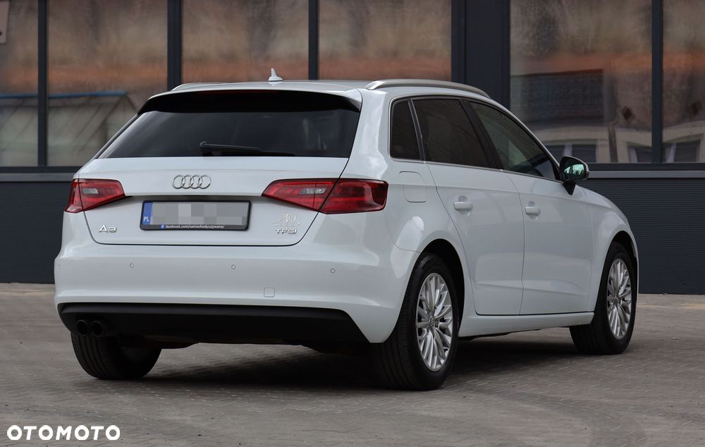 Audi A3 Sportback 1.4 TFSI Ambiente - 10