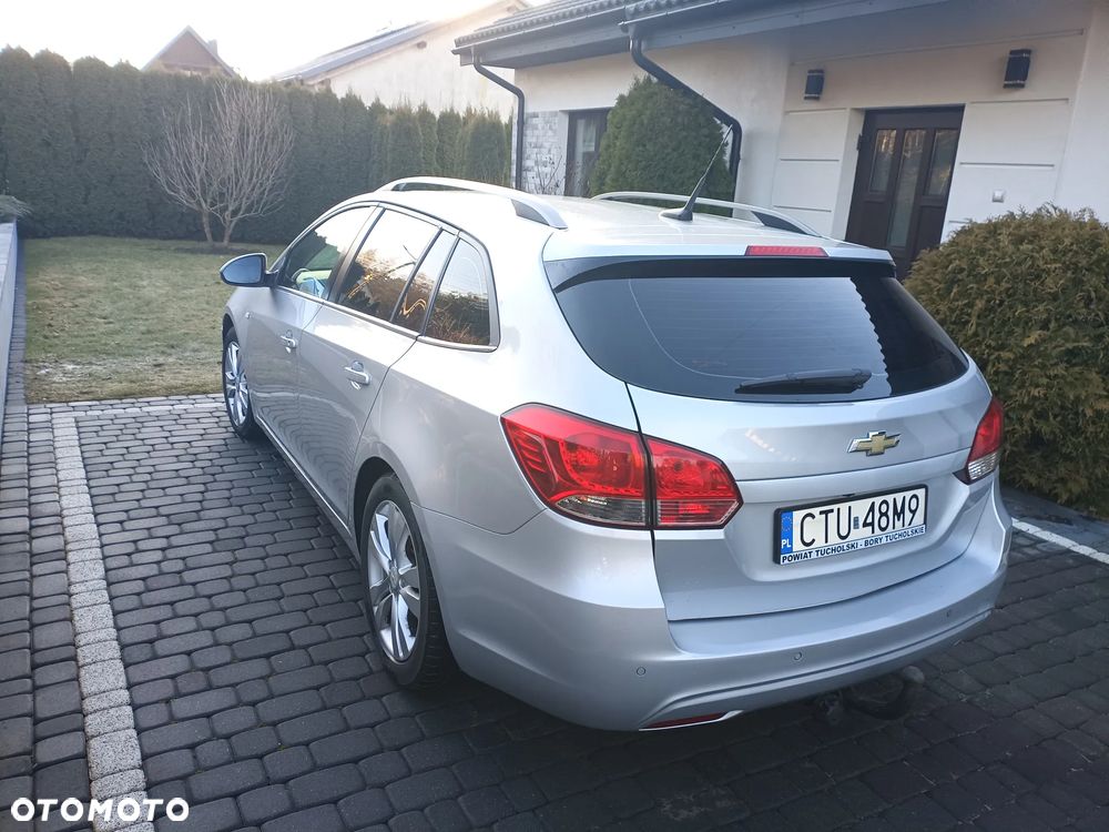 Chevrolet Cruze 1.7 LT - 8