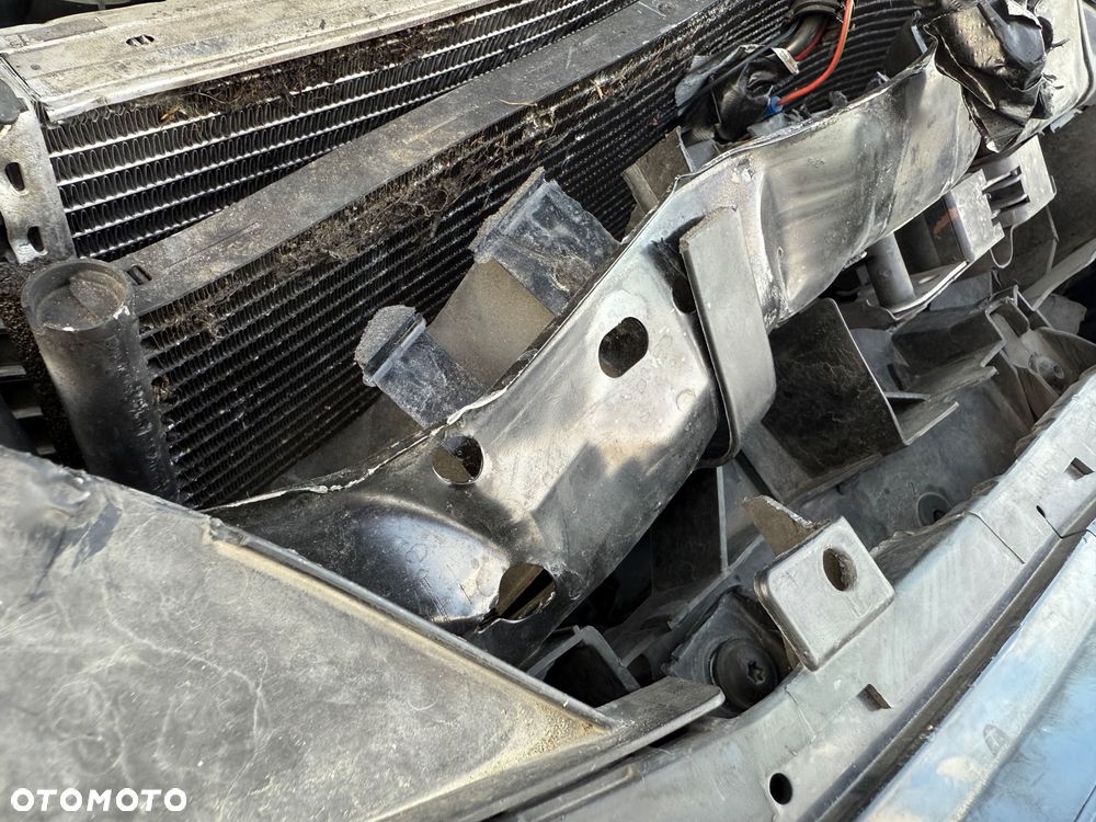 Porsche Cayenne Turbo - 36