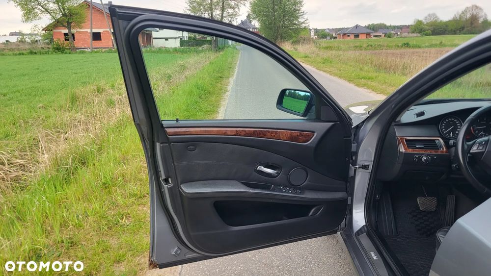 BMW Seria 5 535d - 14