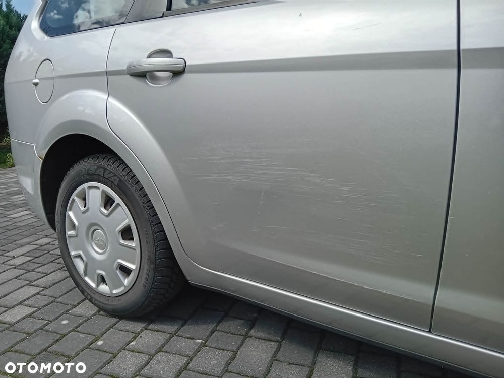 Ford Focus 1.6 Comfort - 5