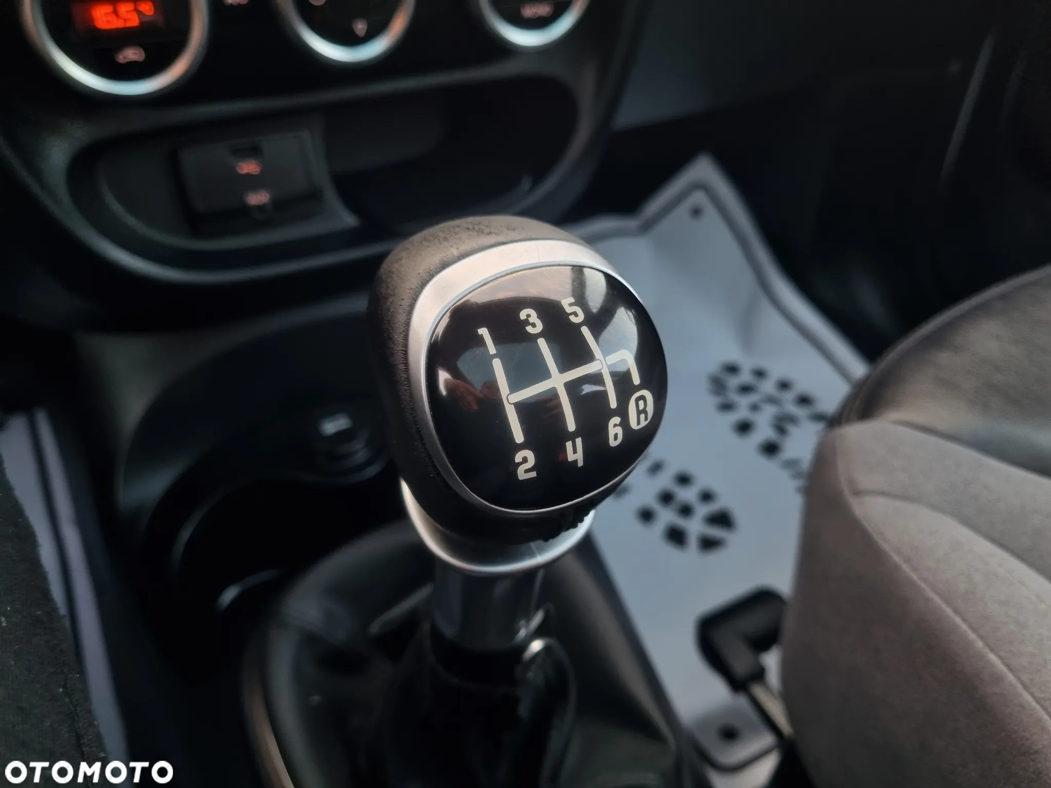 Fiat 500L 0.9 TwinAir Lounge - 22