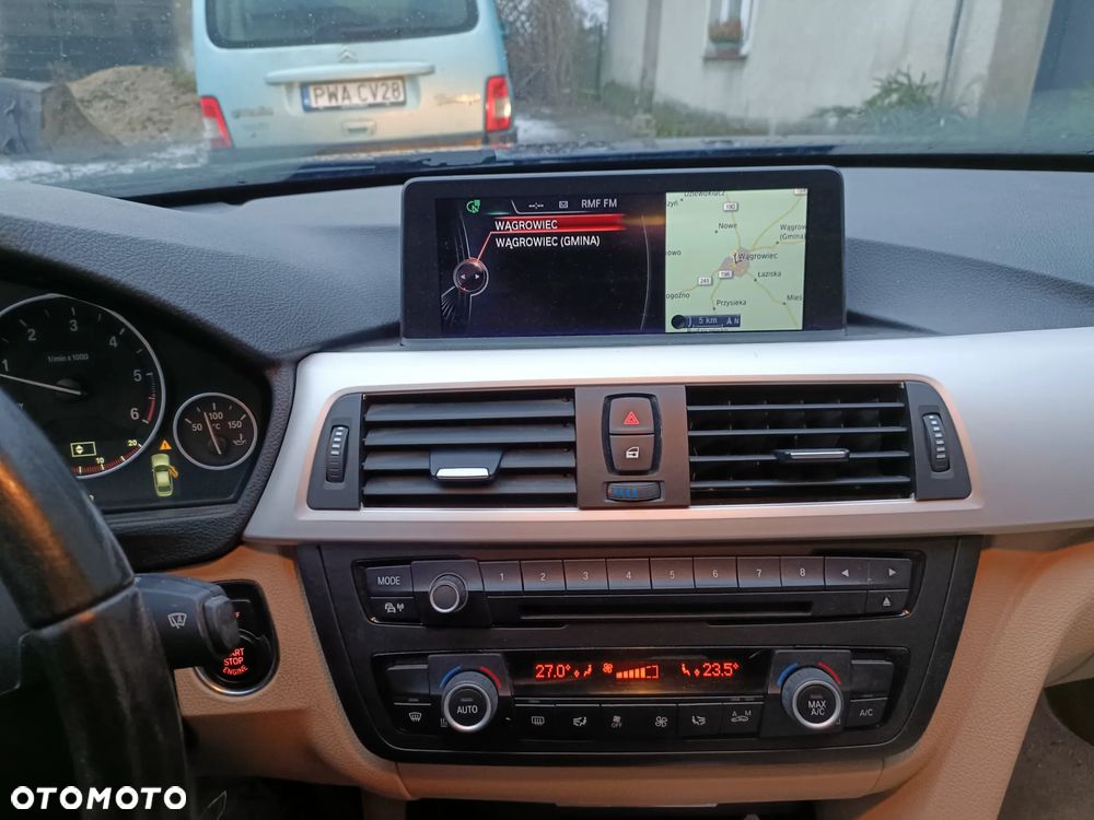 BMW Seria 3 320d Blue Performance Sport Line - 11