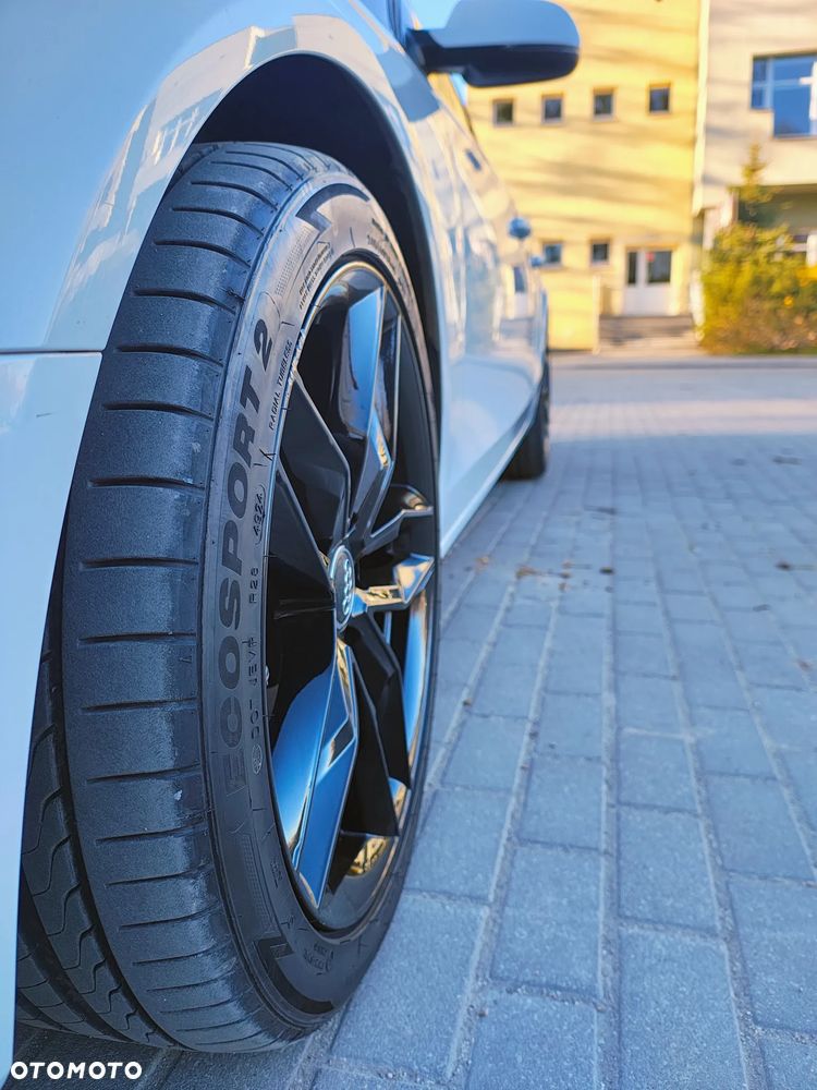 Audi A4 Avant 2.0 TDI ultra - 11