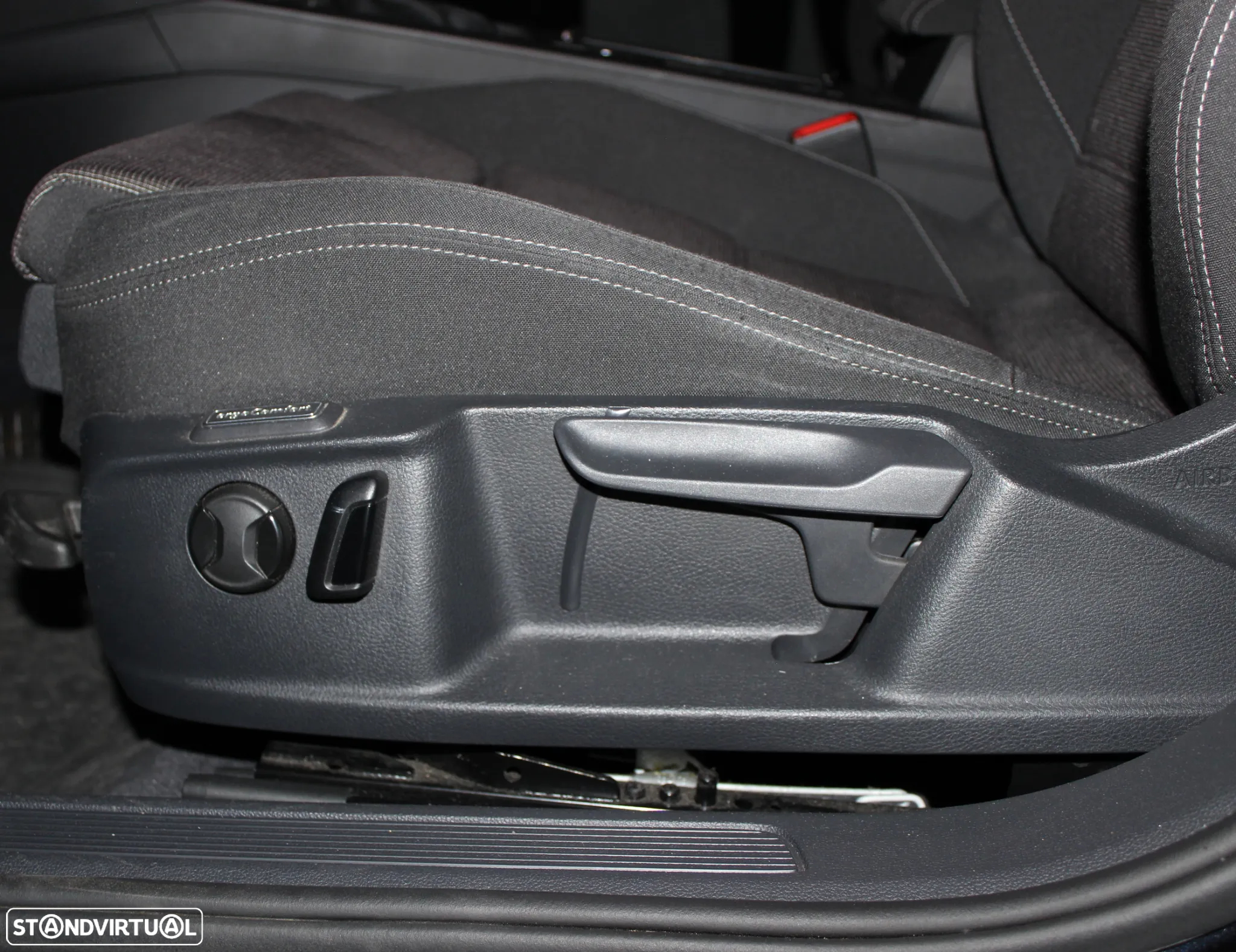 VW Passat Variant 1.6 TDI Confortline DSG - 6