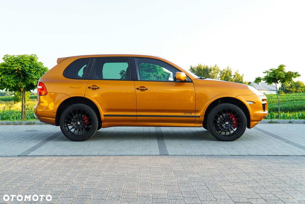 Porsche Cayenne - 9