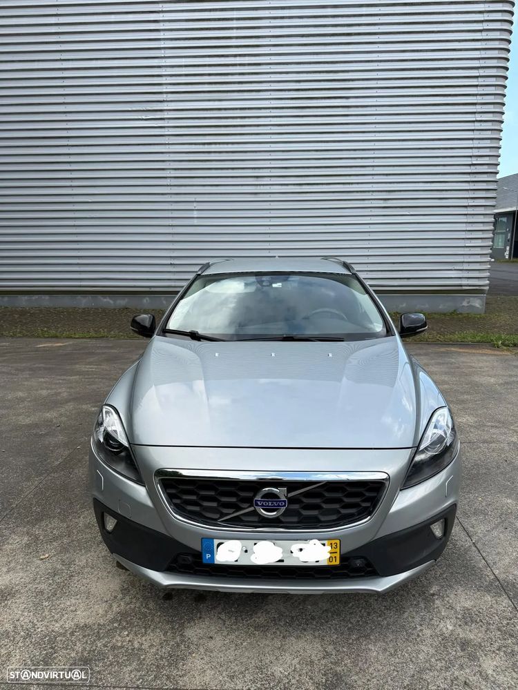 Volvo V40 Cross Country - 1
