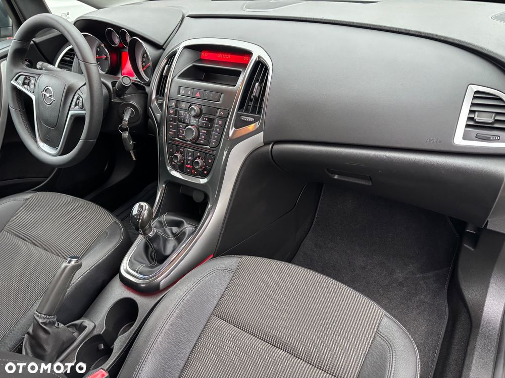 Opel Astra 1.4 Turbo - 19