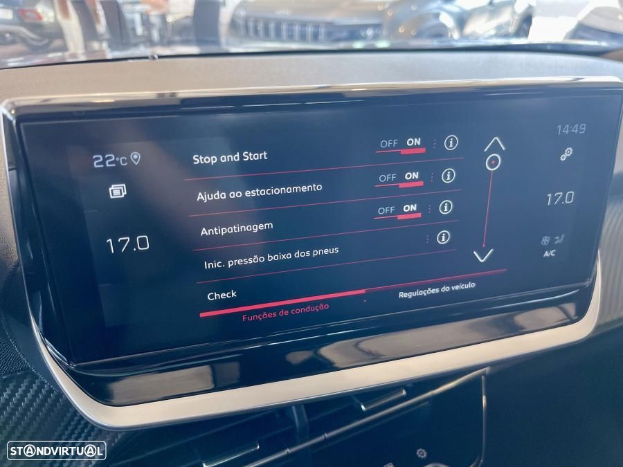 Peugeot 2008 1.2 PureTech Allure Pack EAT8 - 22