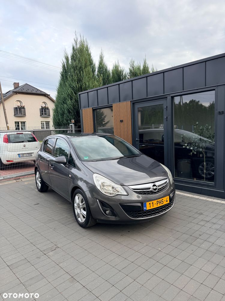 Opel Corsa 1.4 16V Color Elegance - 4