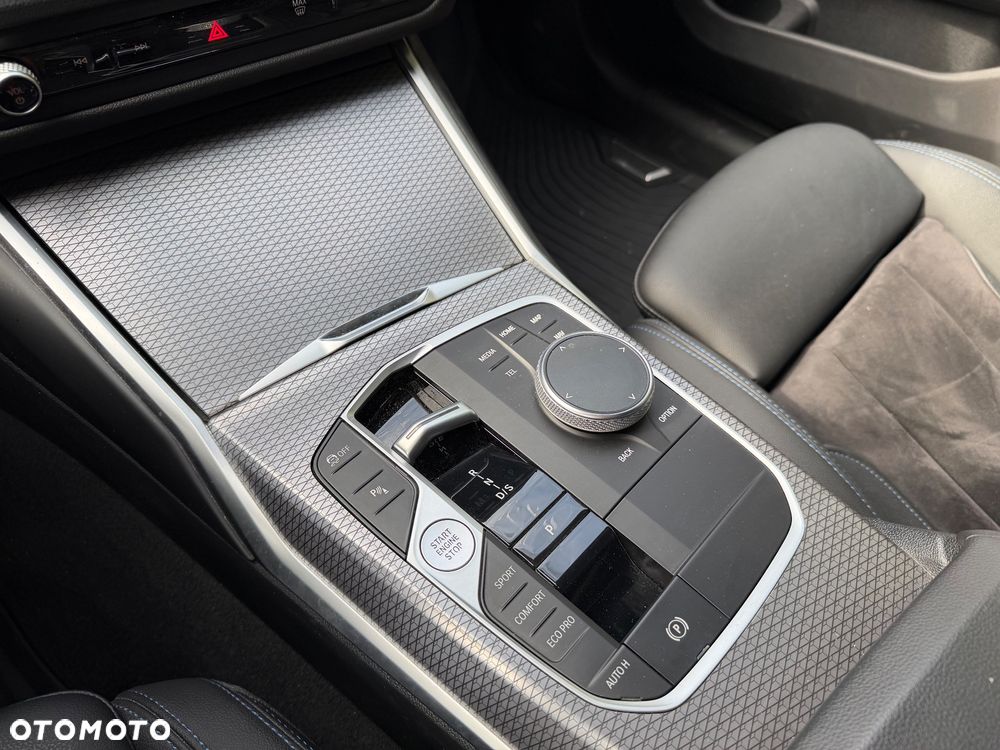 BMW Seria 3 320d xDrive Edition M Sport Shadow - 10