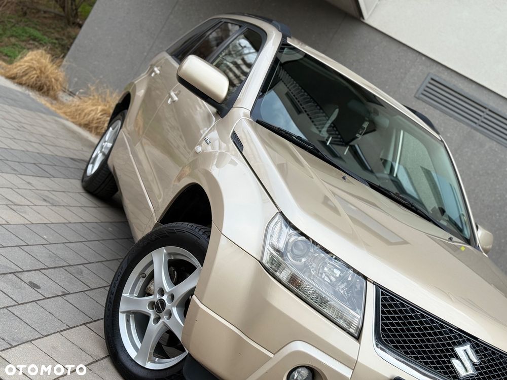 Suzuki Grand Vitara - 30