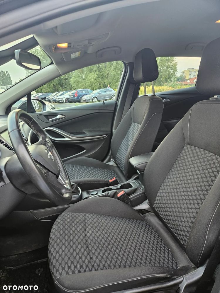 Opel Astra V 1.4 T Enjoy - 11