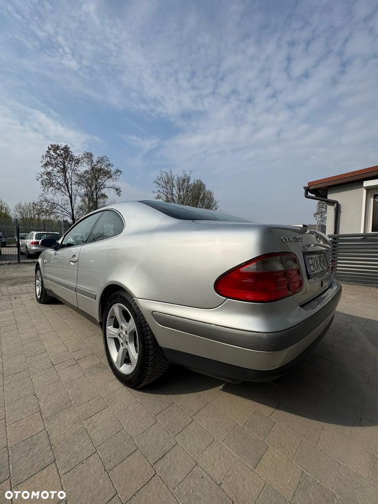 Mercedes-Benz CLK - 3
