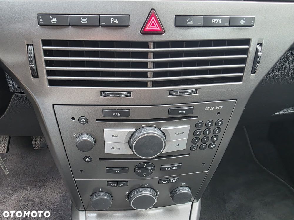 Opel Astra 1.6 Sport - 14