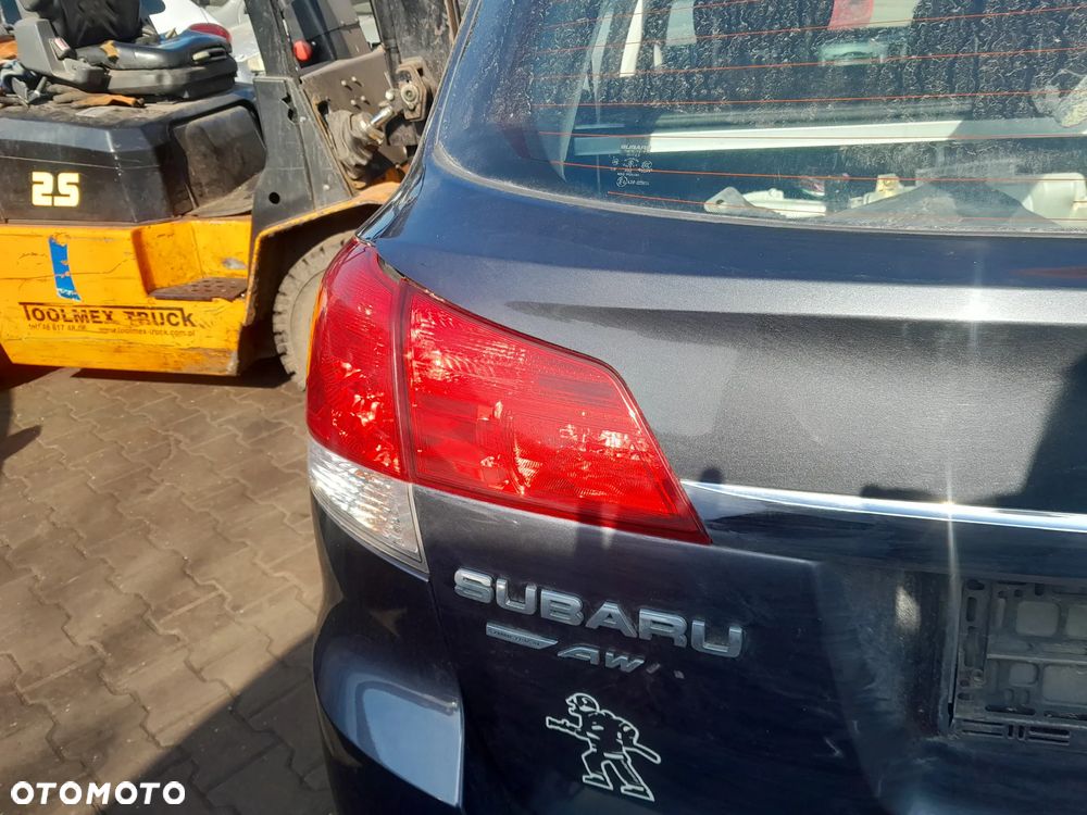 Lampa tylna lewa w klapę SUBARU Legacy V 09-14r. kombi Europa - 3