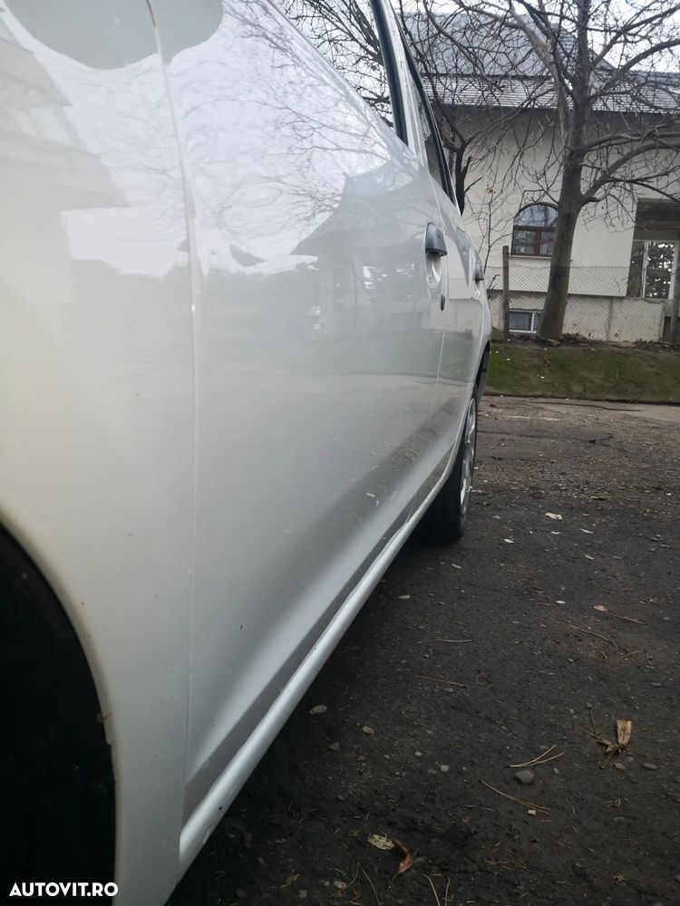 Dacia Logan 1.0 SCe Ambiance - 9