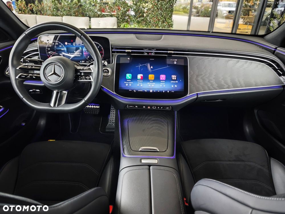 Mercedes-Benz Klasa E 220 d mHEV 4-Matic AMG 9G-Tronic - 17