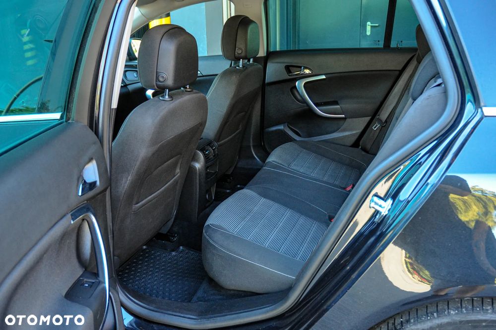 Opel Insignia - 8