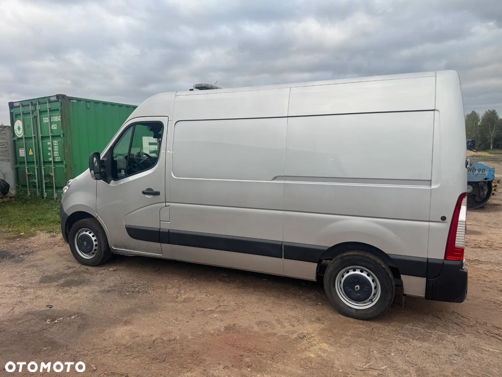 Renault Master 2018 photo 2