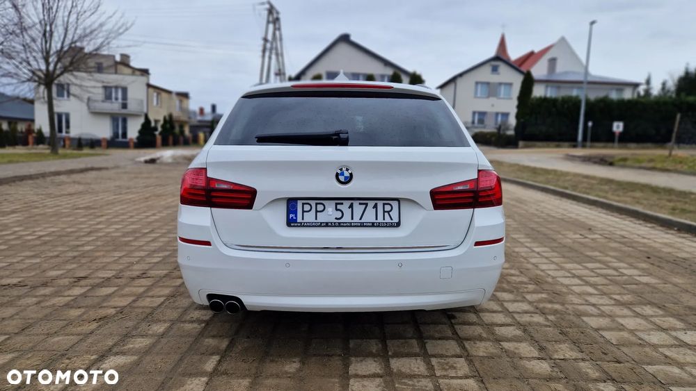 BMW Seria 5 520d xDrive Luxury Line - 11