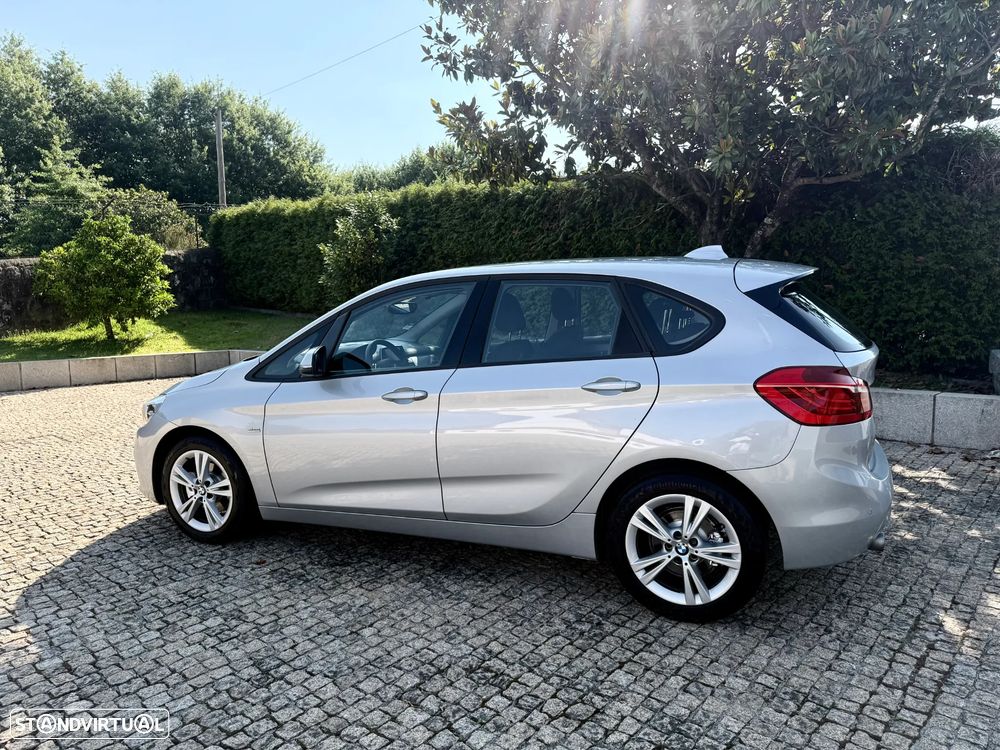 BMW 218 Active Tourer d Line Sport - 17