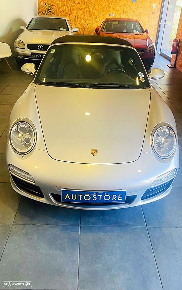 Porsche 911 Série F - 18