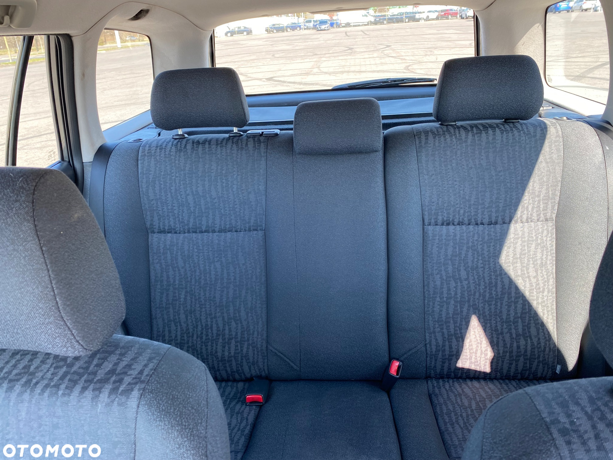 Toyota Corolla - 13