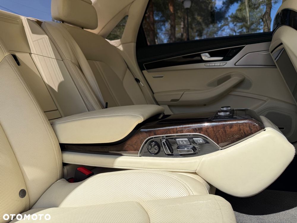 Audi A8 4.2 TDI L Quattro - 5