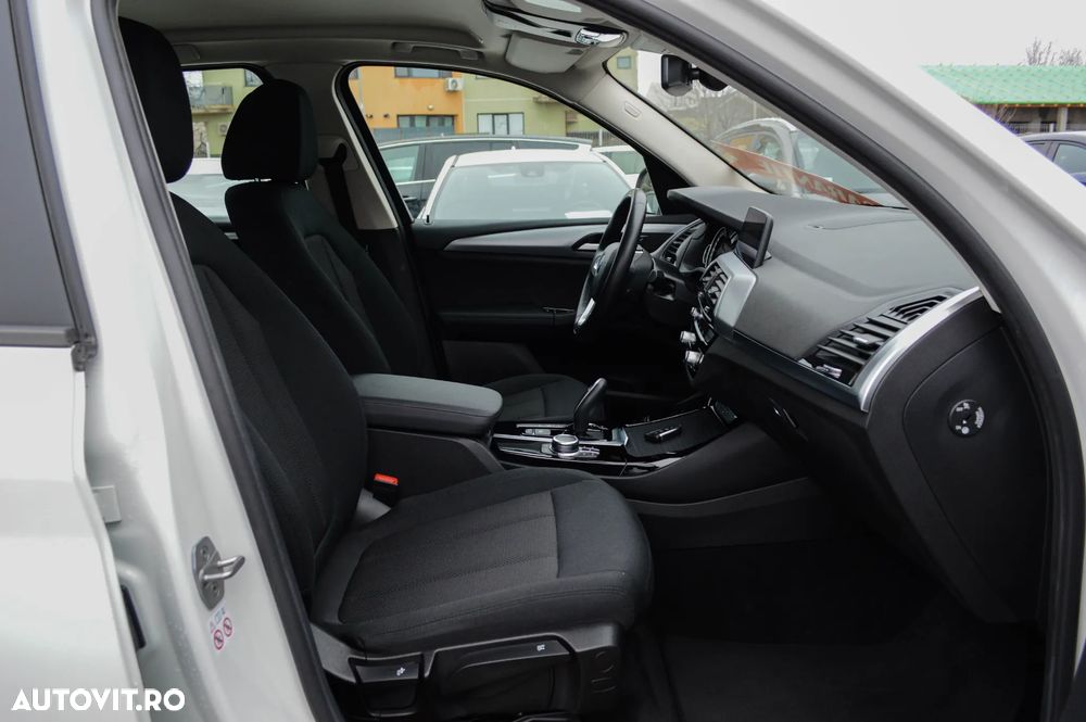 BMW X3 xDrive30e Aut. Advantage - 25