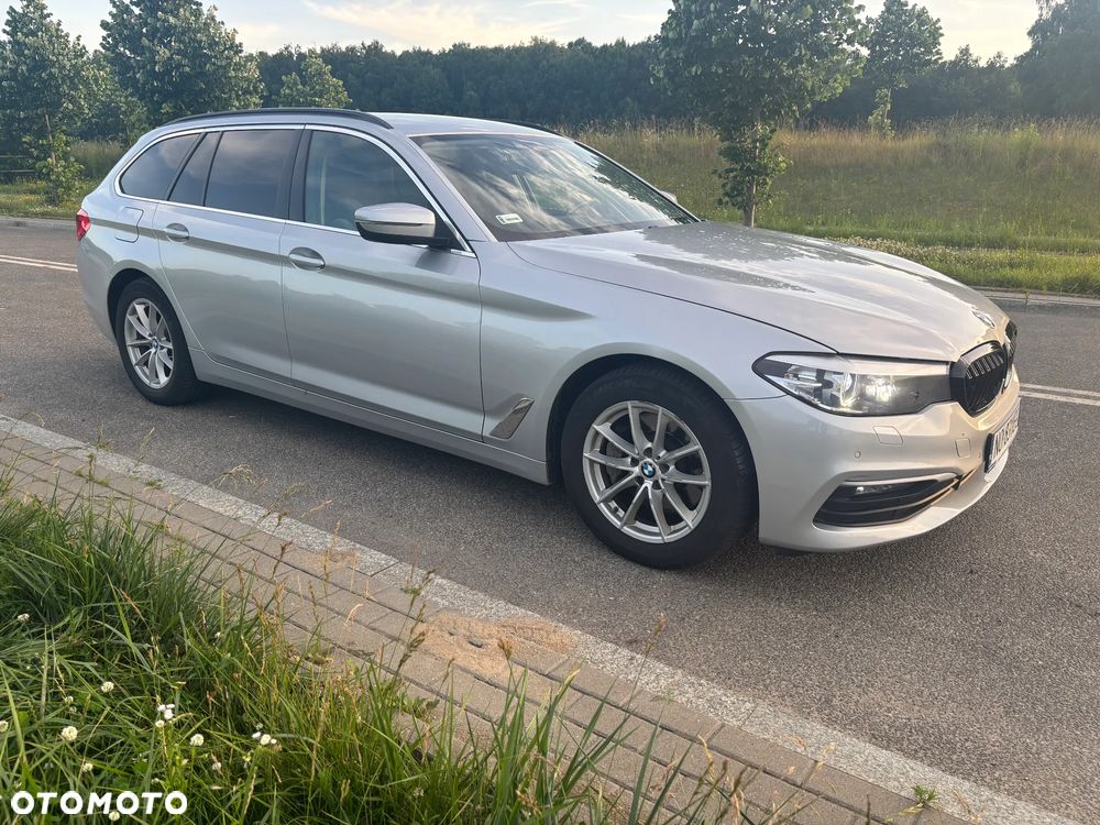 BMW Seria 5 530d xDrive - 17
