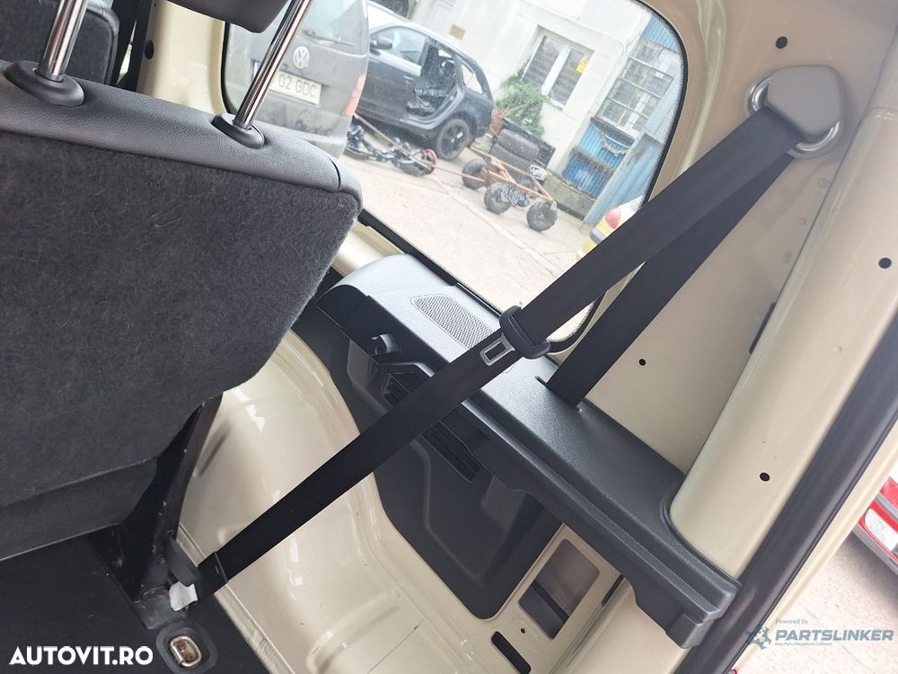 Al treilea rand de scaune 6 7  VOLKSWAGEN CADDY IV Estate SAB, SAJ 2015 - 2020 - 3