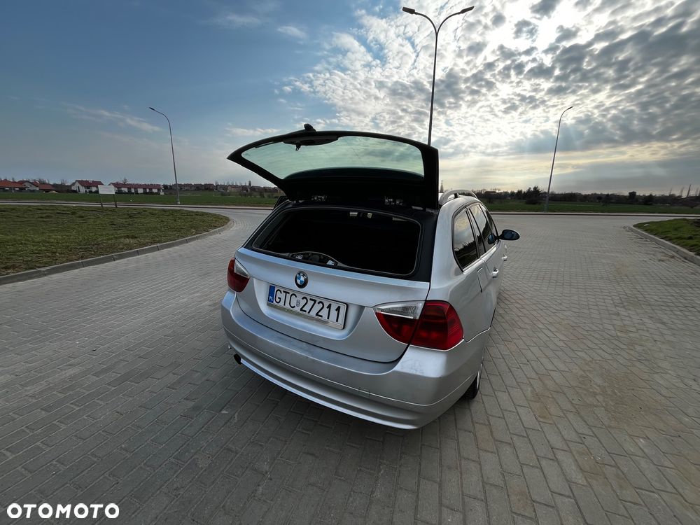 BMW Seria 3 320d DPF - 5