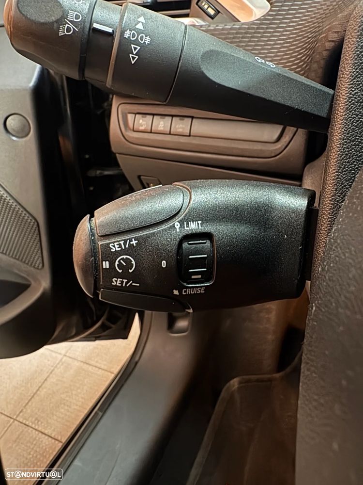 Peugeot 208 1.6 BlueHDi Allure - 19