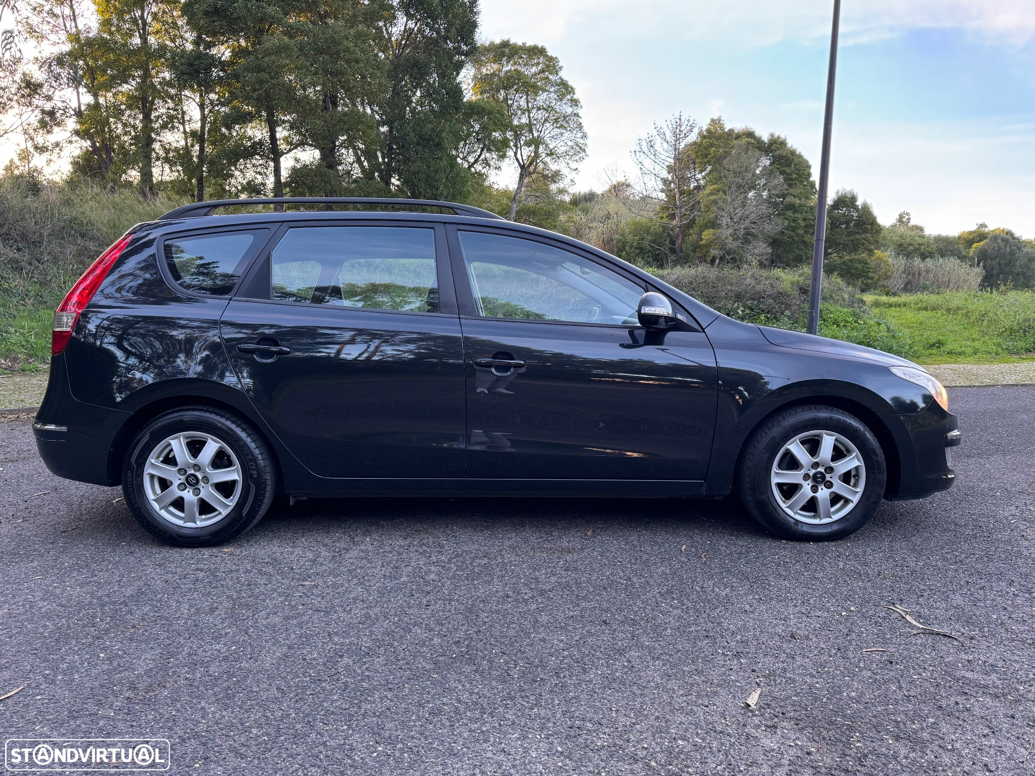 Hyundai i30 CW 1.6 CRDi Blue Comfort - 8