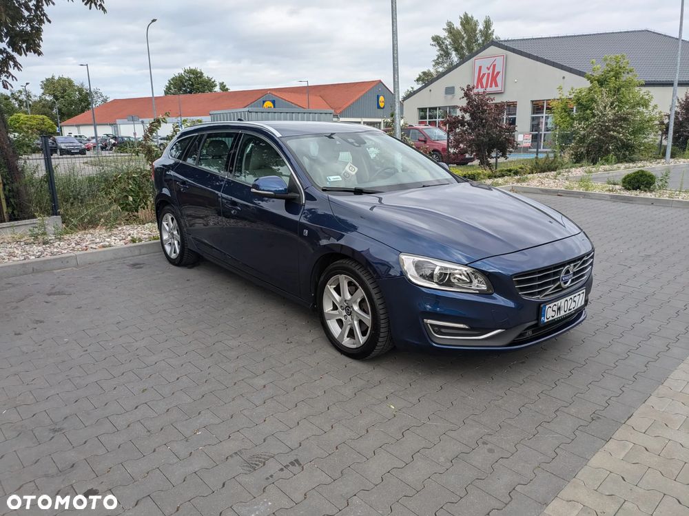 Volvo V60 D4 Drive-E Ocean Race - 1