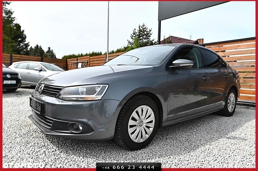 Volkswagen Jetta 1.2 TSI BlueMotion Technology Comfortline - 4