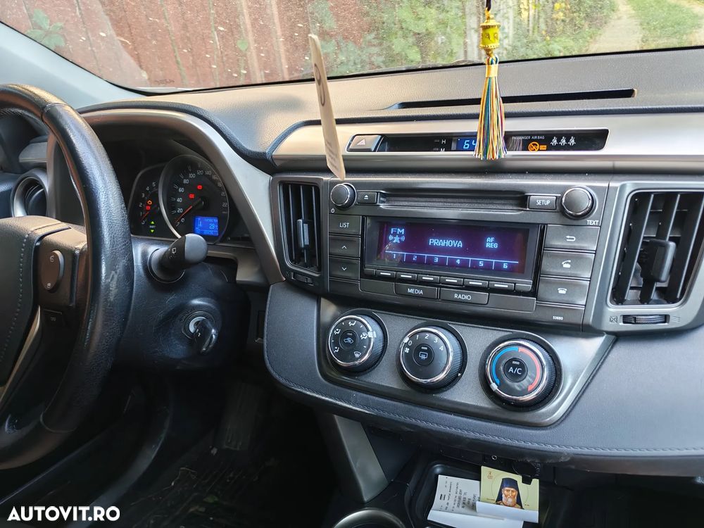 Toyota RAV4 2.0 D-4D 2WD Comfort - 1