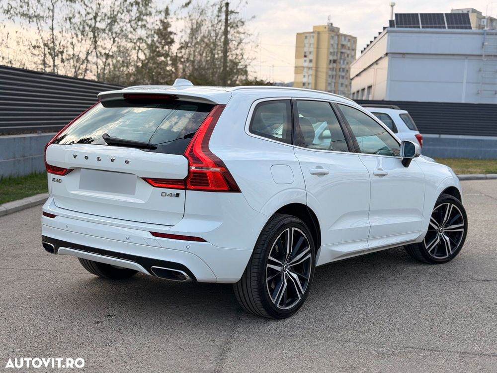 Volvo XC 60 D4 AWD Geartronic RDesign - 19