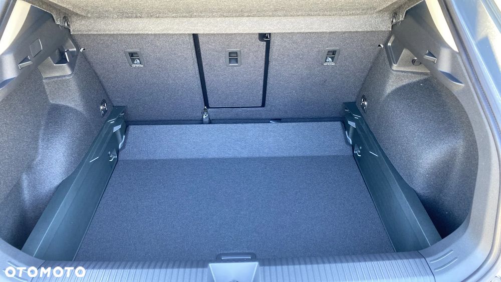 Volkswagen T-Roc 1.5 eTSI Life DSG - 22