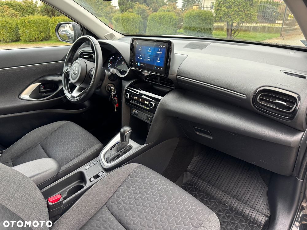 Toyota Yaris Cross Hybrid 1.5 Comfort - 16