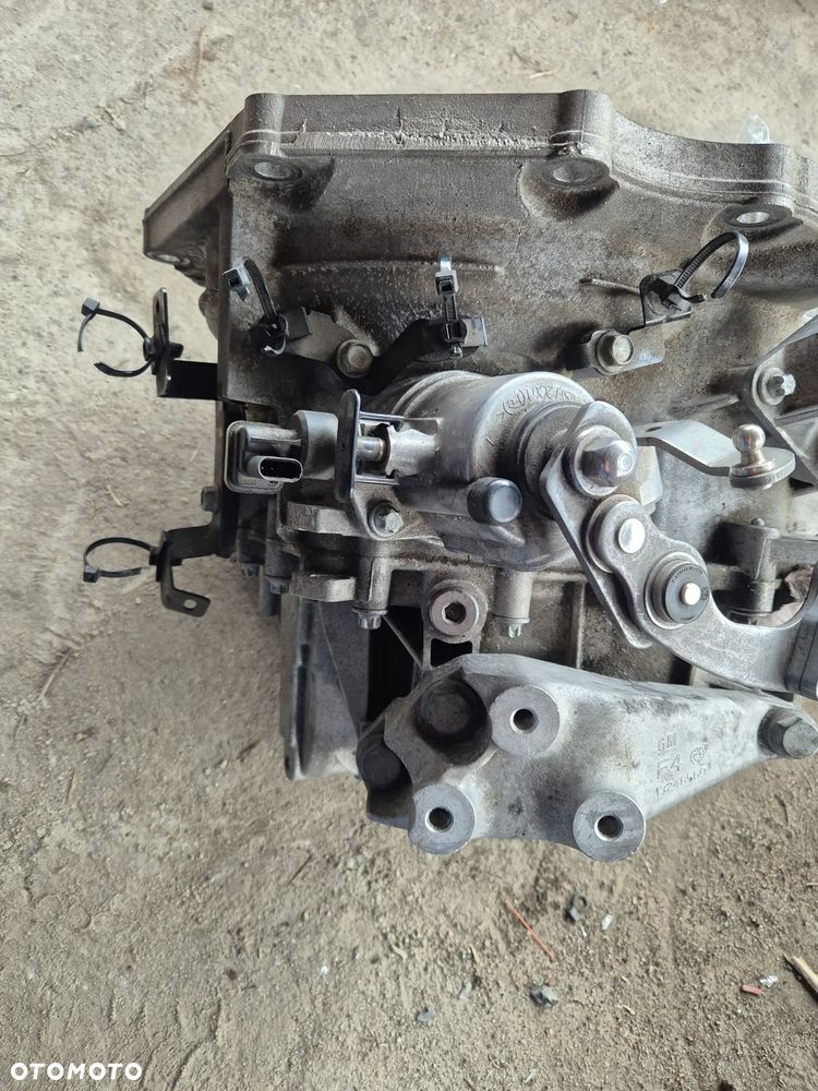 SKRZYNIA BIEGÓW OPELASTRA CASCADA  1.6T M320FAM0 - 2