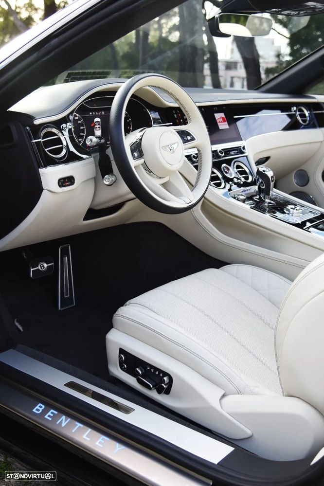 Bentley Continental Cabrio GT V8 - 32