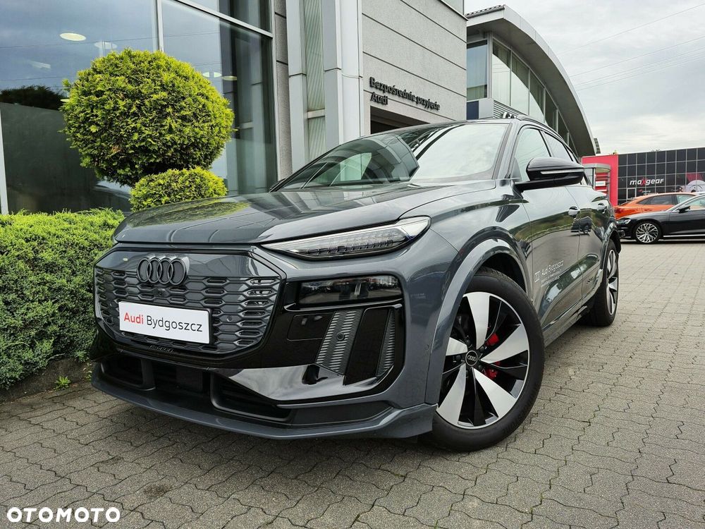 Audi Q6 e-tron - 2