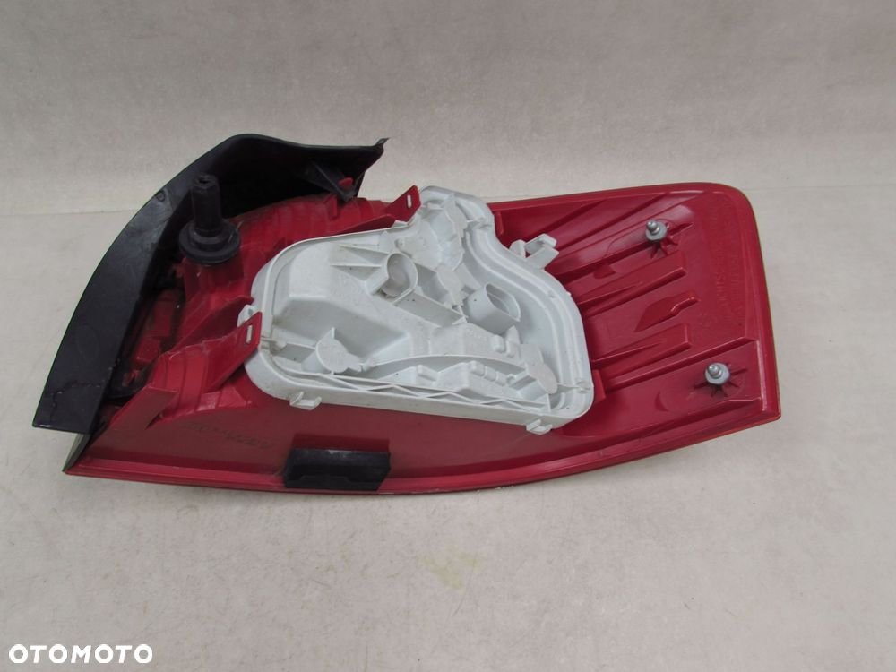 AUDI A3 8P 3D S-LINE 03-08 LAMPA TYL LEWA 8P0945095A UK - 4