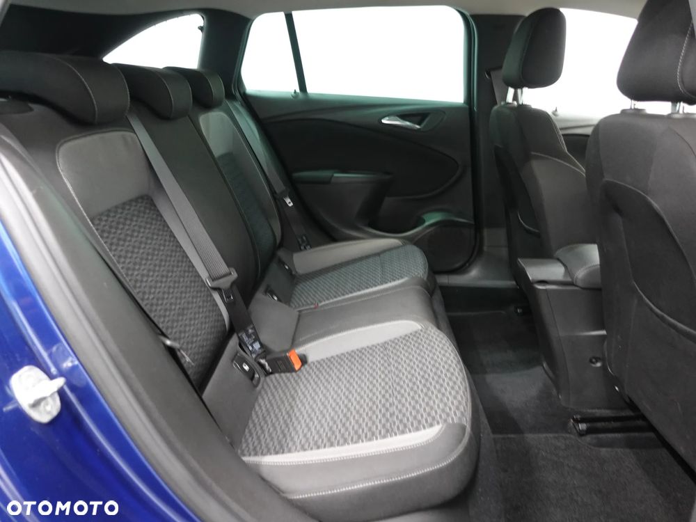 Opel Astra 1.2 Turbo Edition - 25